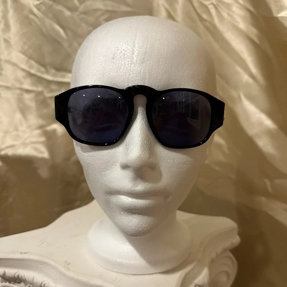 Chanel 0005 CC Quilted Vintage Sunglasses in Black Hue